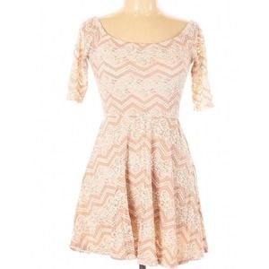 Socialite large kawaii chevron floral lace dusty pink & white dress